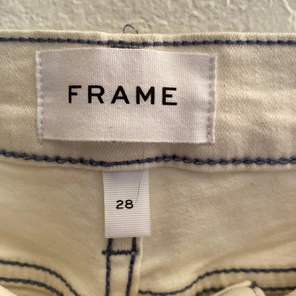 Frame Jeans - Picture 2 of 4